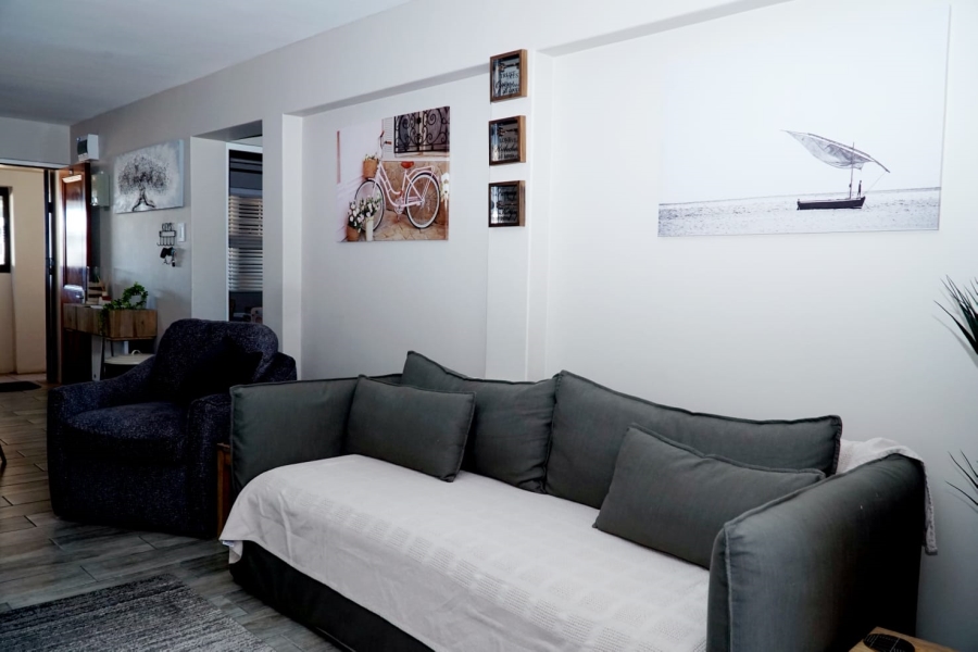 2 Bedroom Property for Sale in Hartenbos Central Western Cape
